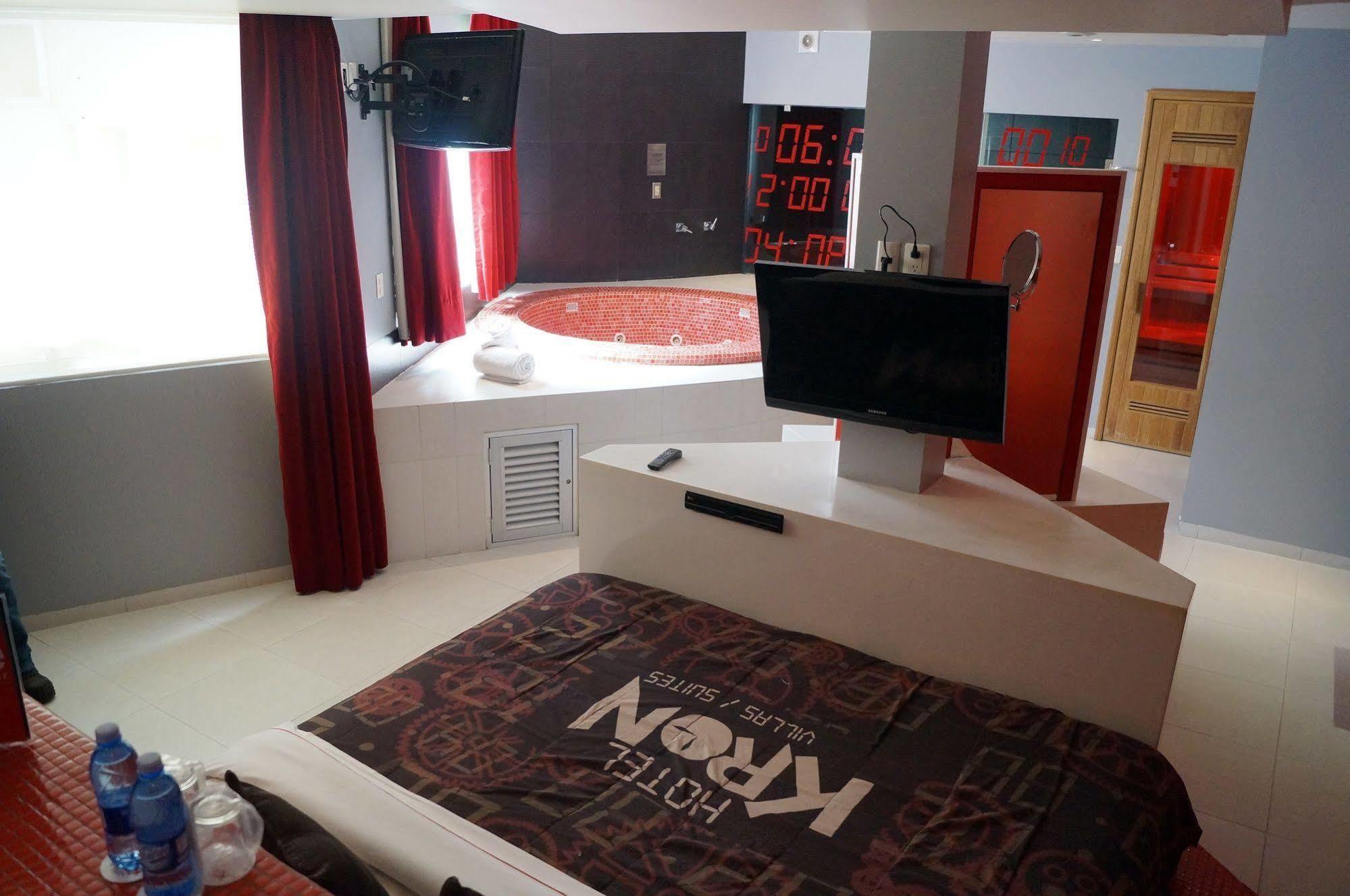 Love Hotel Kron Μεξικό Εξωτερικό φωτογραφία
